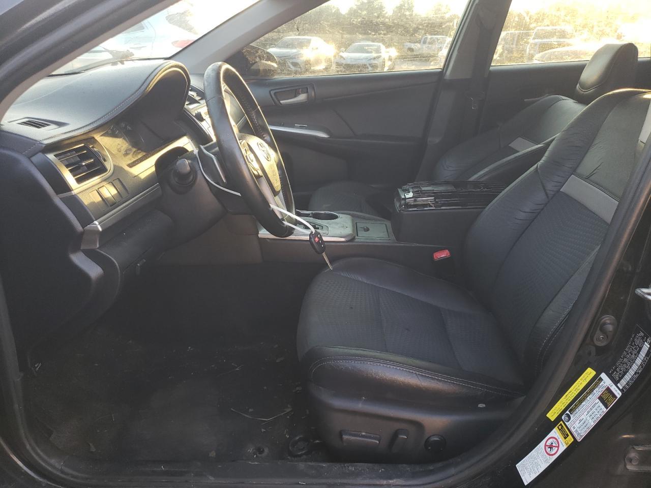 2014 TOYOTA CAMRY