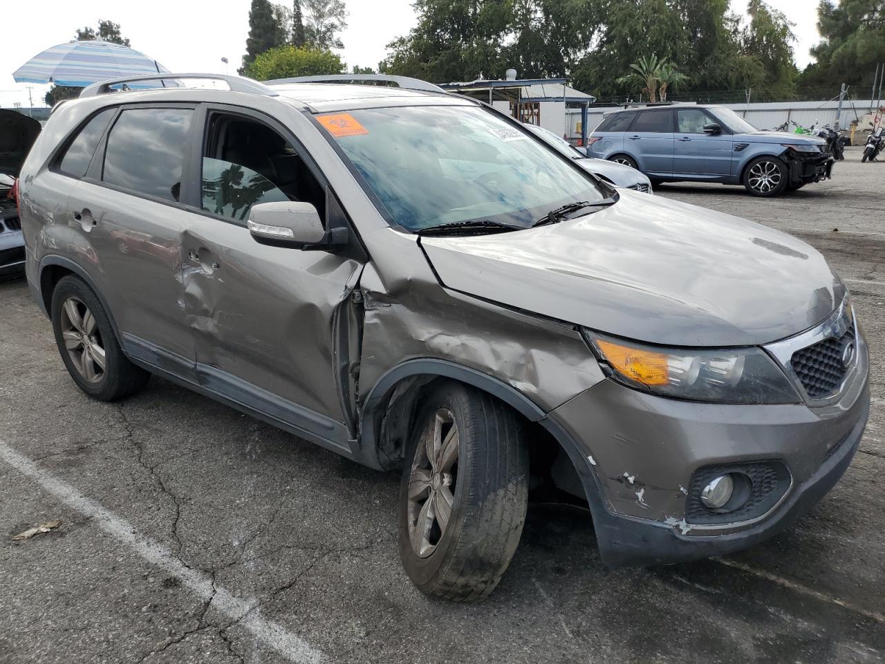 2013 KIA SORENTO