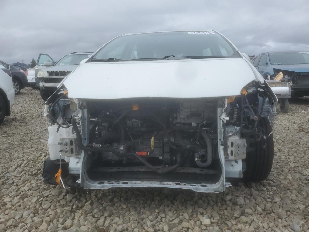 2014 TOYOTA Prius Plug-In