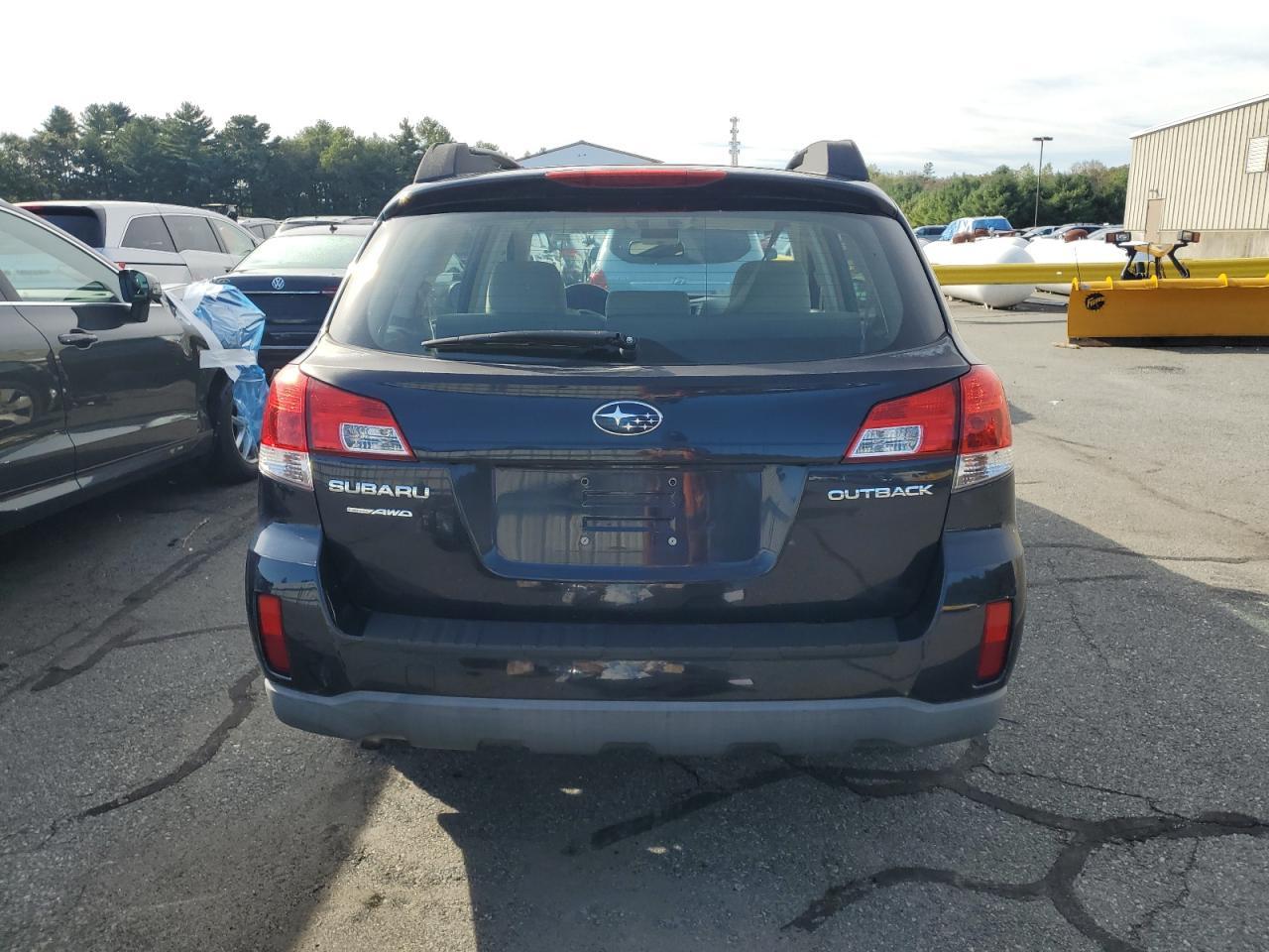 2012 SUBARU Outback