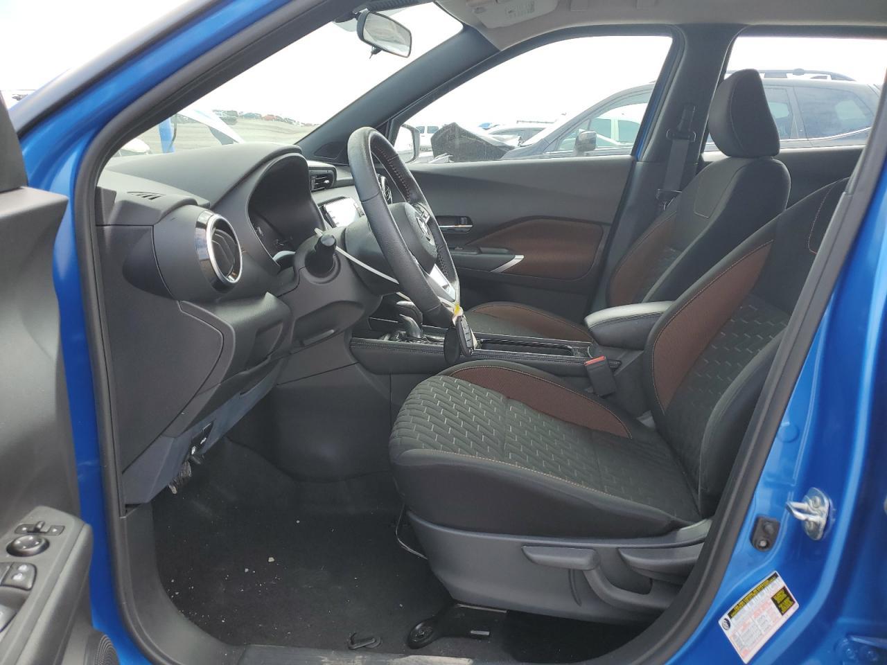 2021 NISSAN KICKS