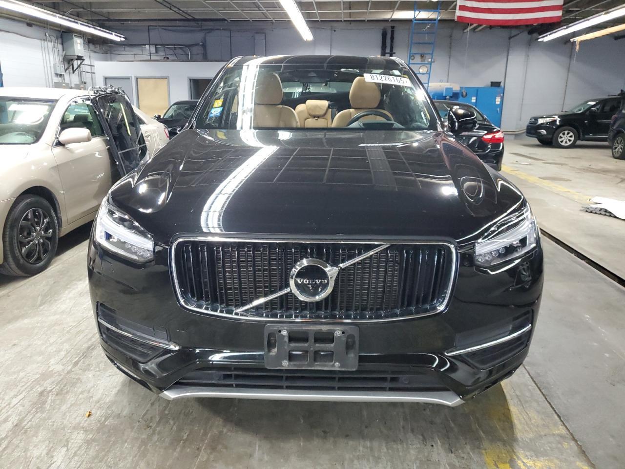 2019 VOLVO XC90