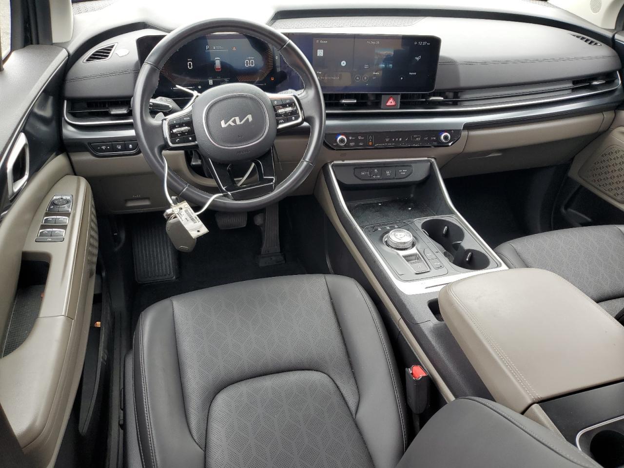 2025 KIA Carnival