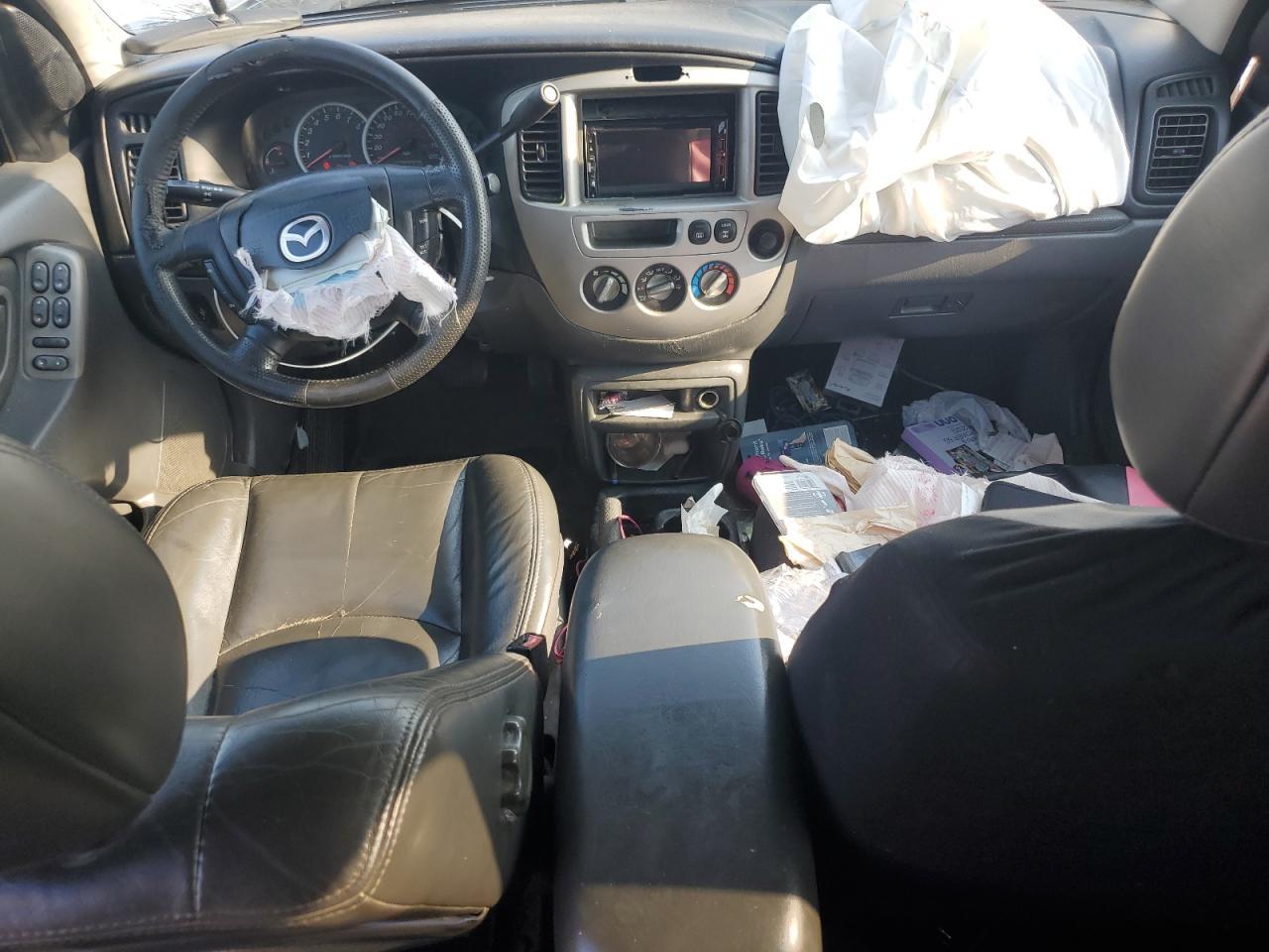 2004 MAZDA Tribute