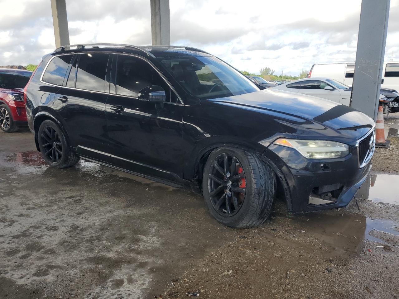 2016 VOLVO XC90