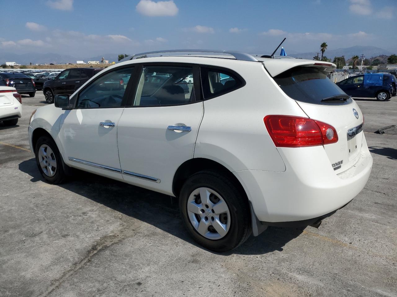 2015 NISSAN ROGUE
