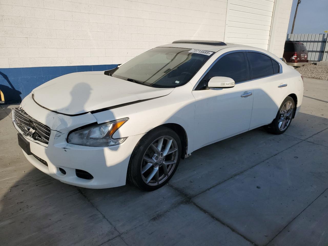 2010 NISSAN Maxima