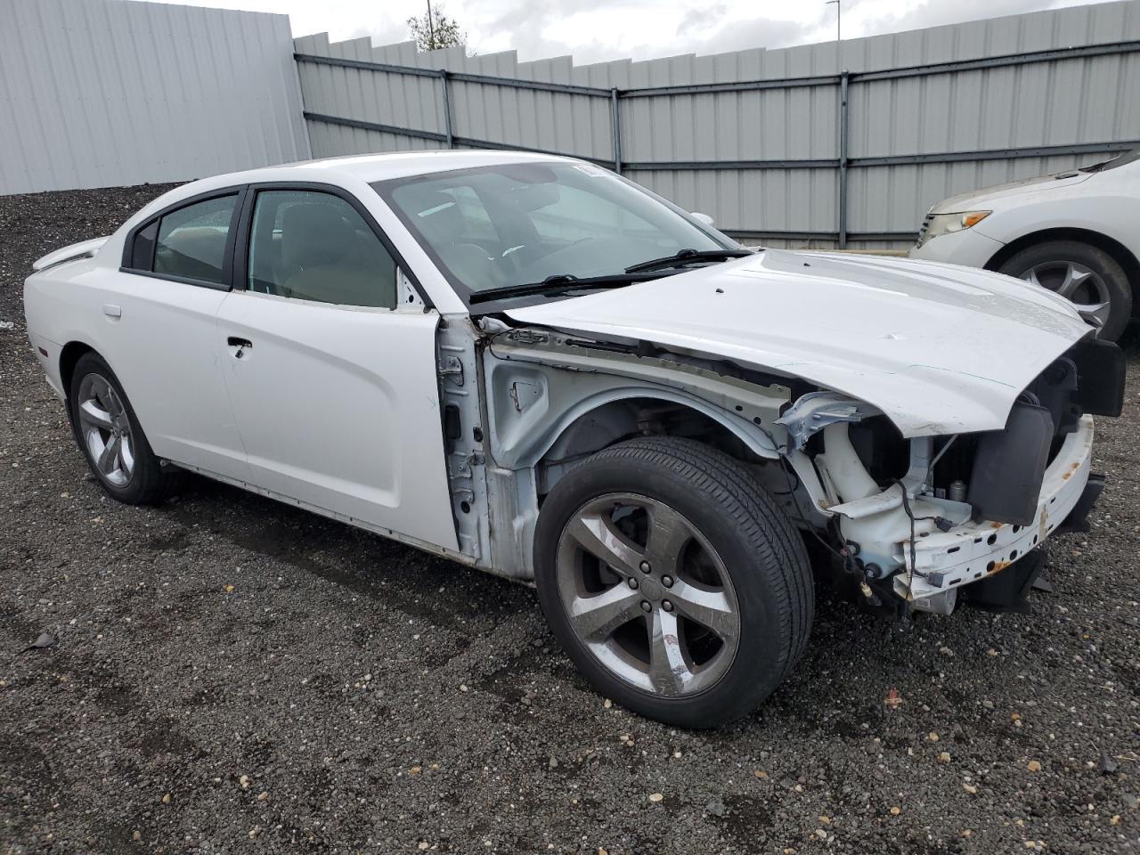 2011 DODGE CHARGER