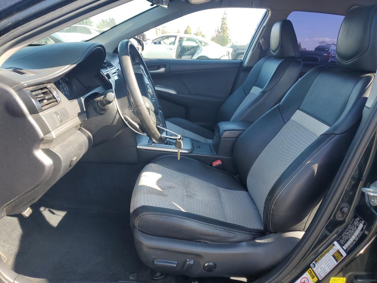 2012 TOYOTA CAMRY
