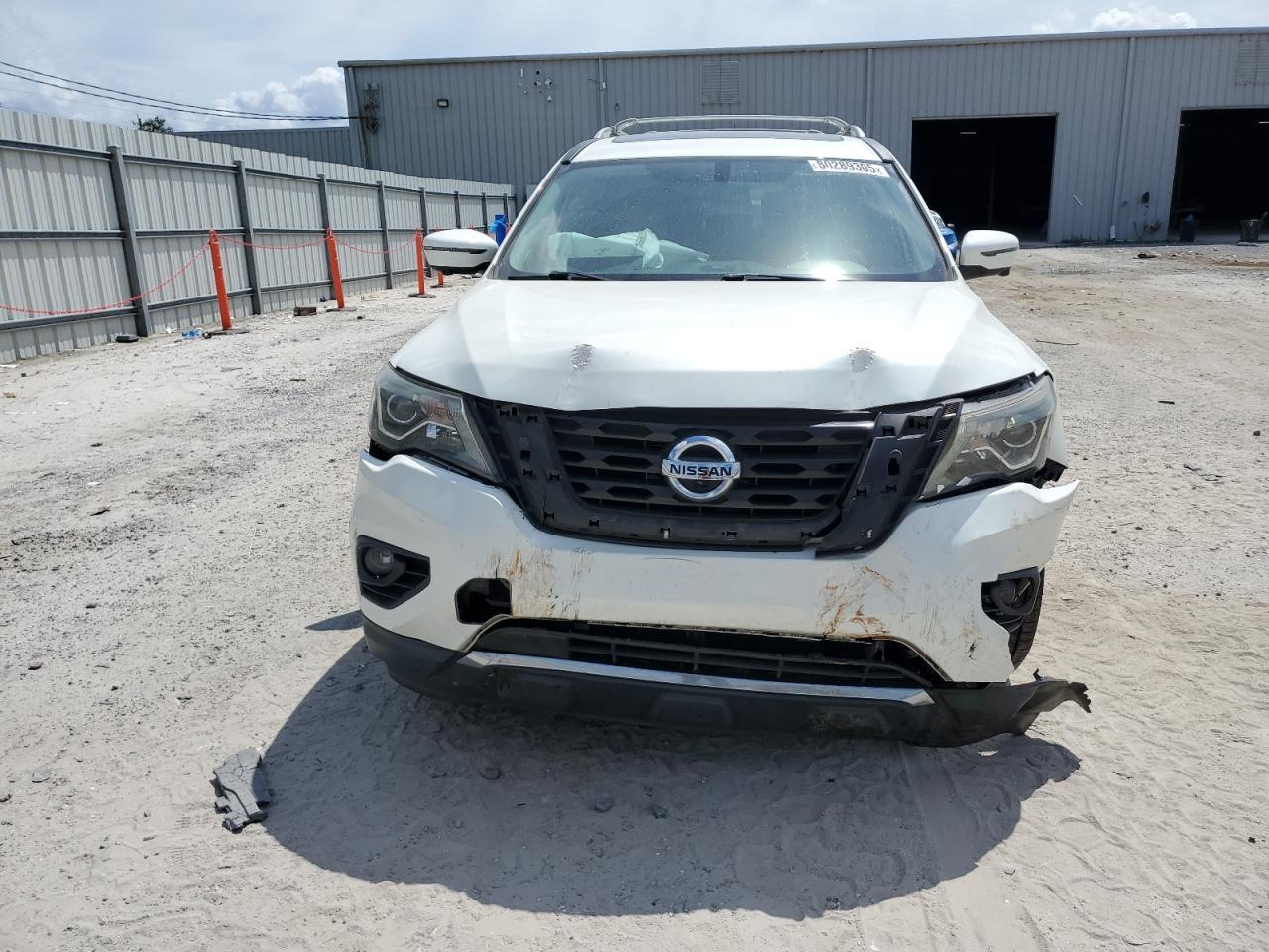 2017 NISSAN PATHFINDER