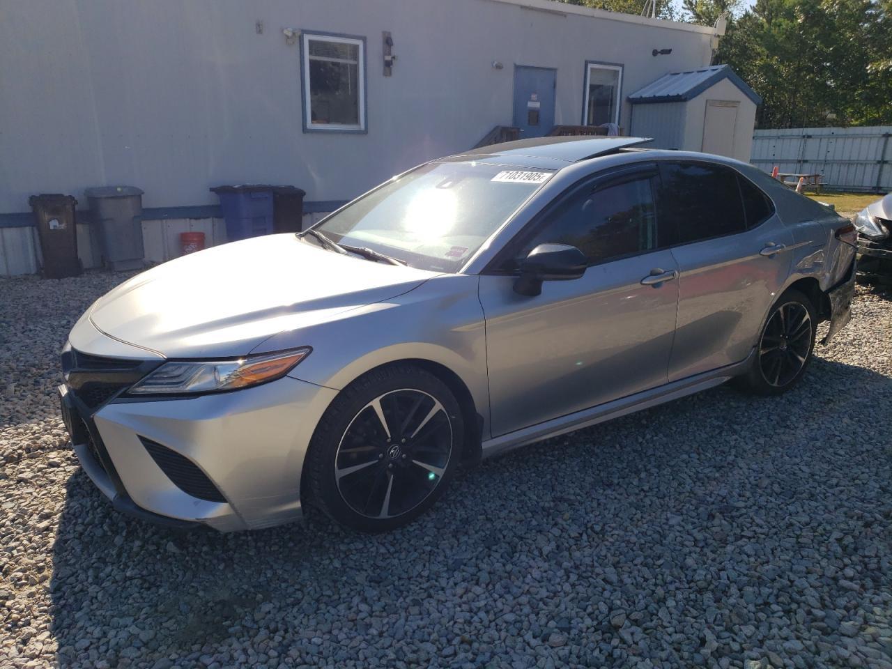 2019 TOYOTA CAMRY