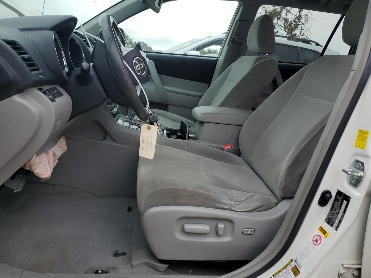 2010 TOYOTA HIGHLANDER