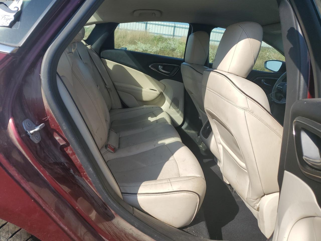 2015 CHRYSLER 200