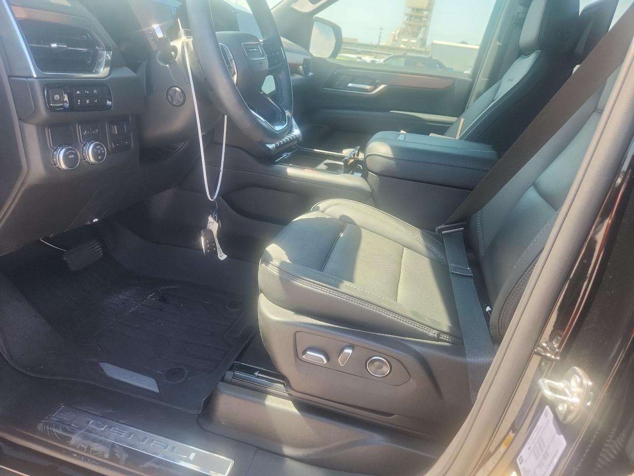 2025 GMC Yukon