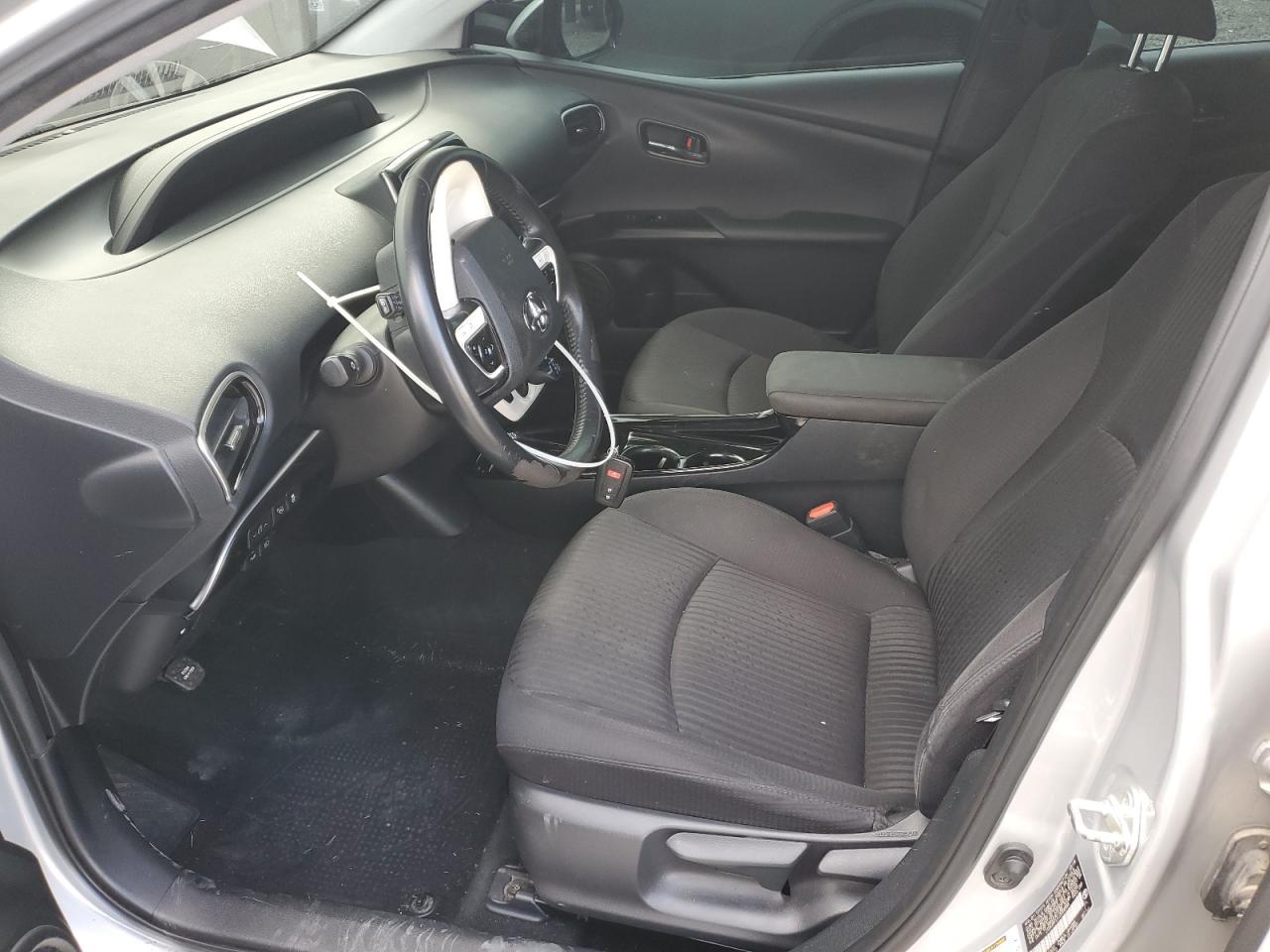 2018 TOYOTA PRIUS