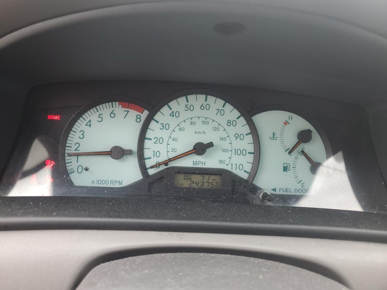 2004 TOYOTA COROLLA