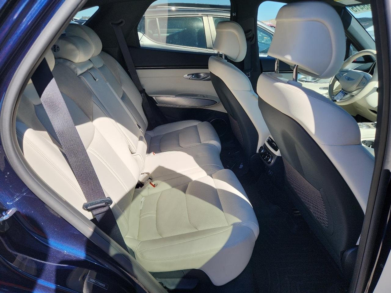 2025 GENESIS GV70