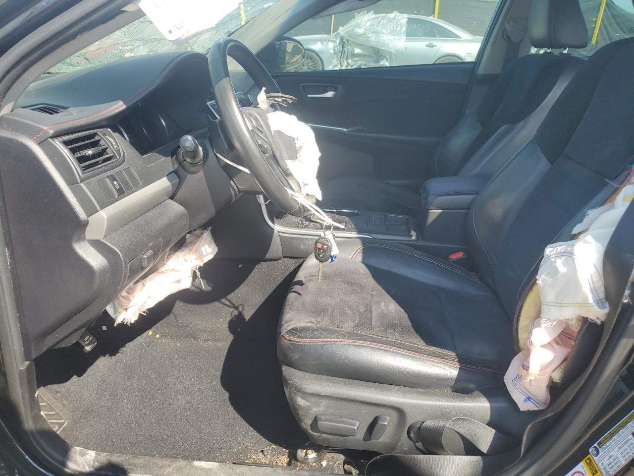2016 TOYOTA CAMRY