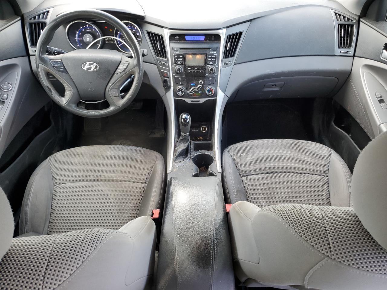 2011 HYUNDAI SONATA