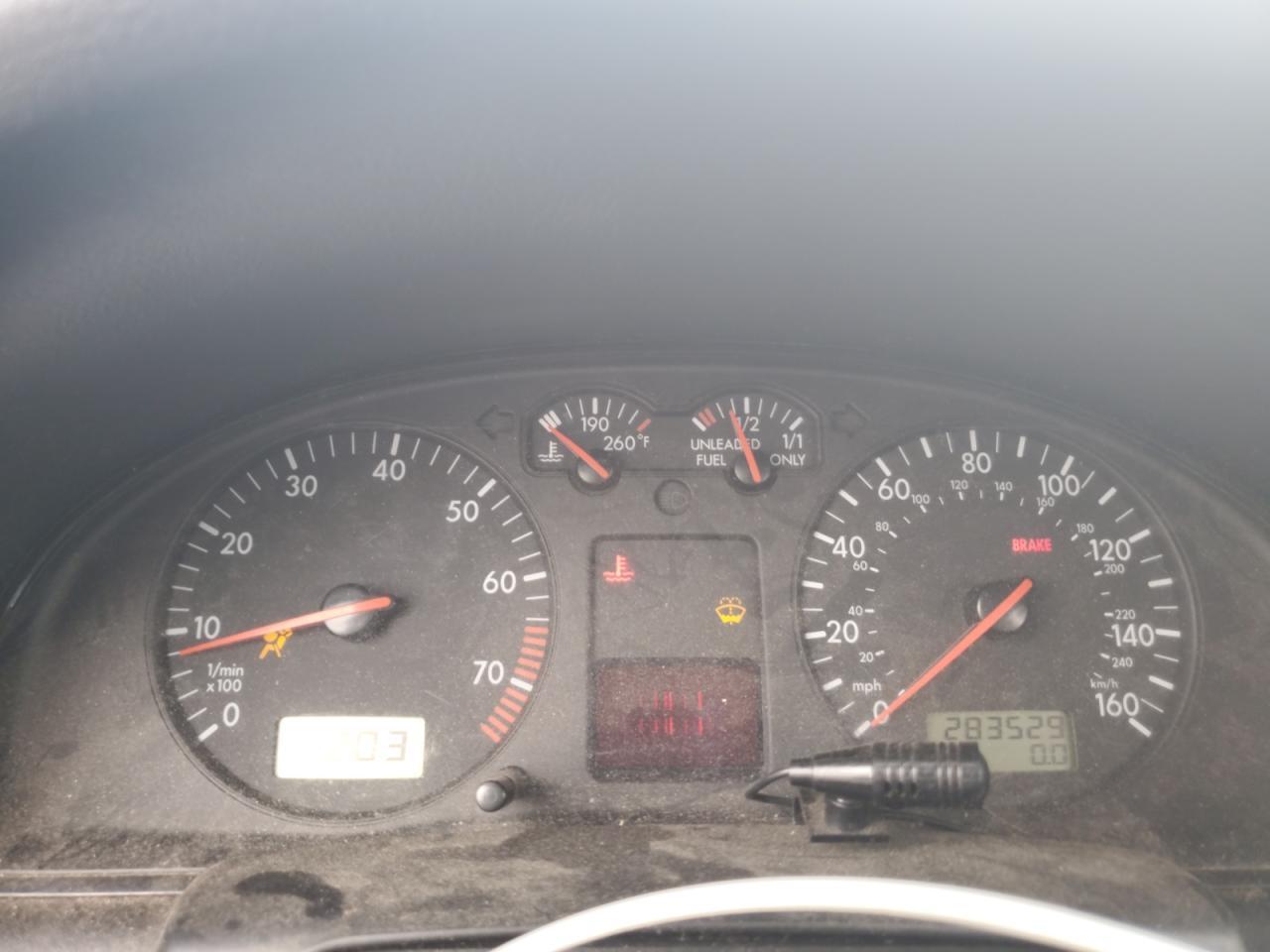 2000 VOLKSWAGEN Passat