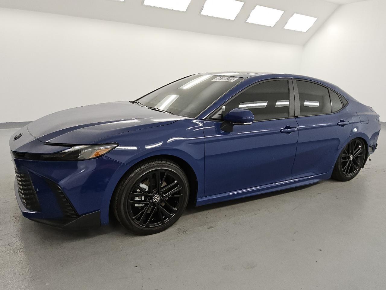 2025 TOYOTA CAMRY
