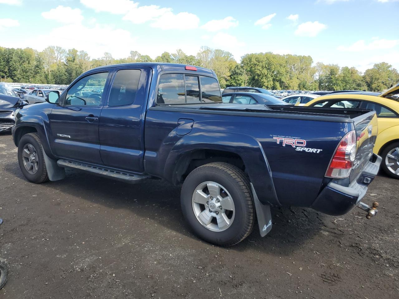 2013 TOYOTA TACOMA