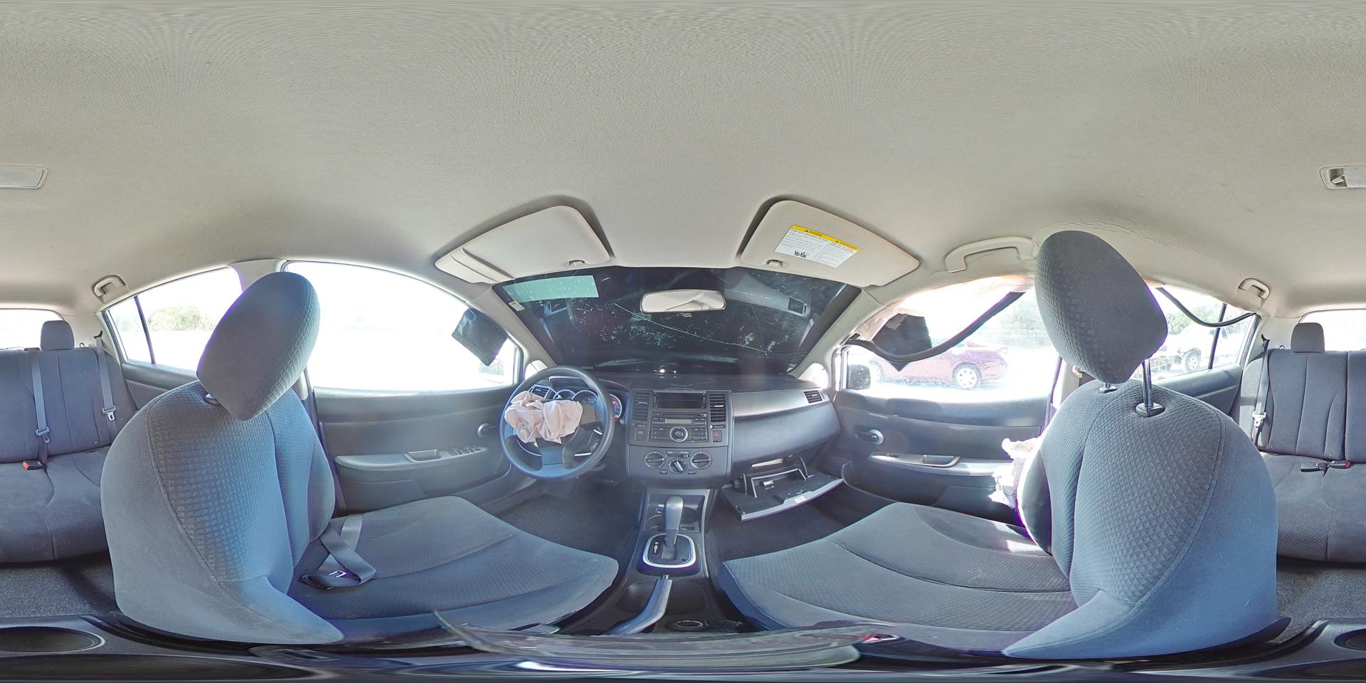 2012 NISSAN VERSA