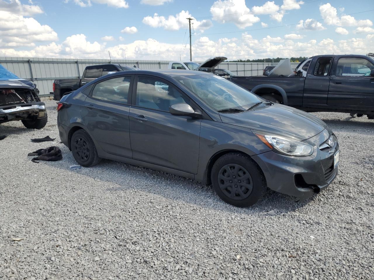 2013 HYUNDAI ACCENT