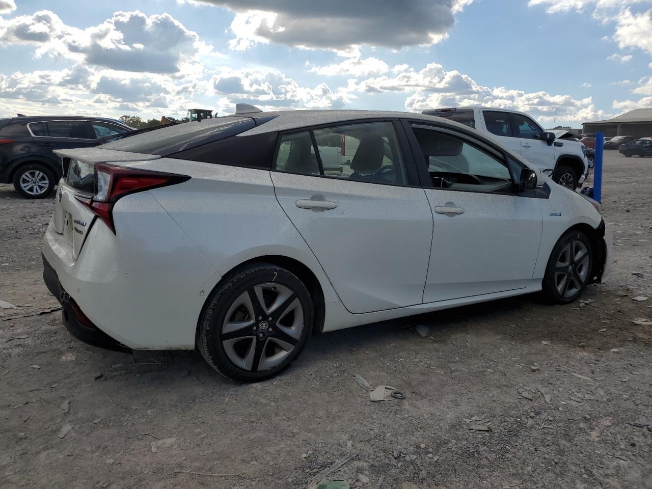 2019 TOYOTA PRIUS