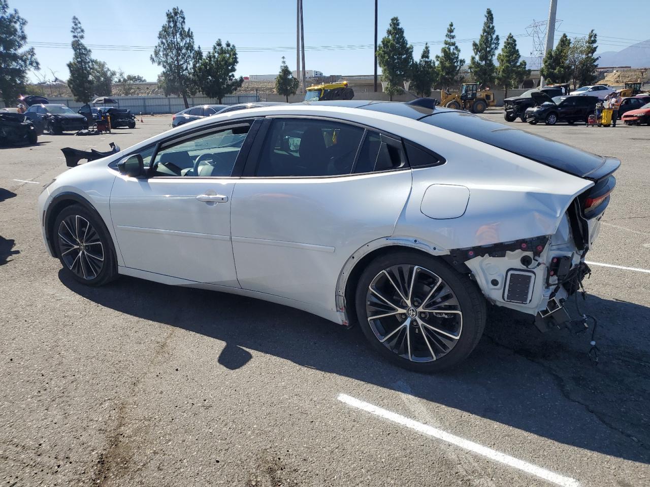 2024 TOYOTA PRIUS