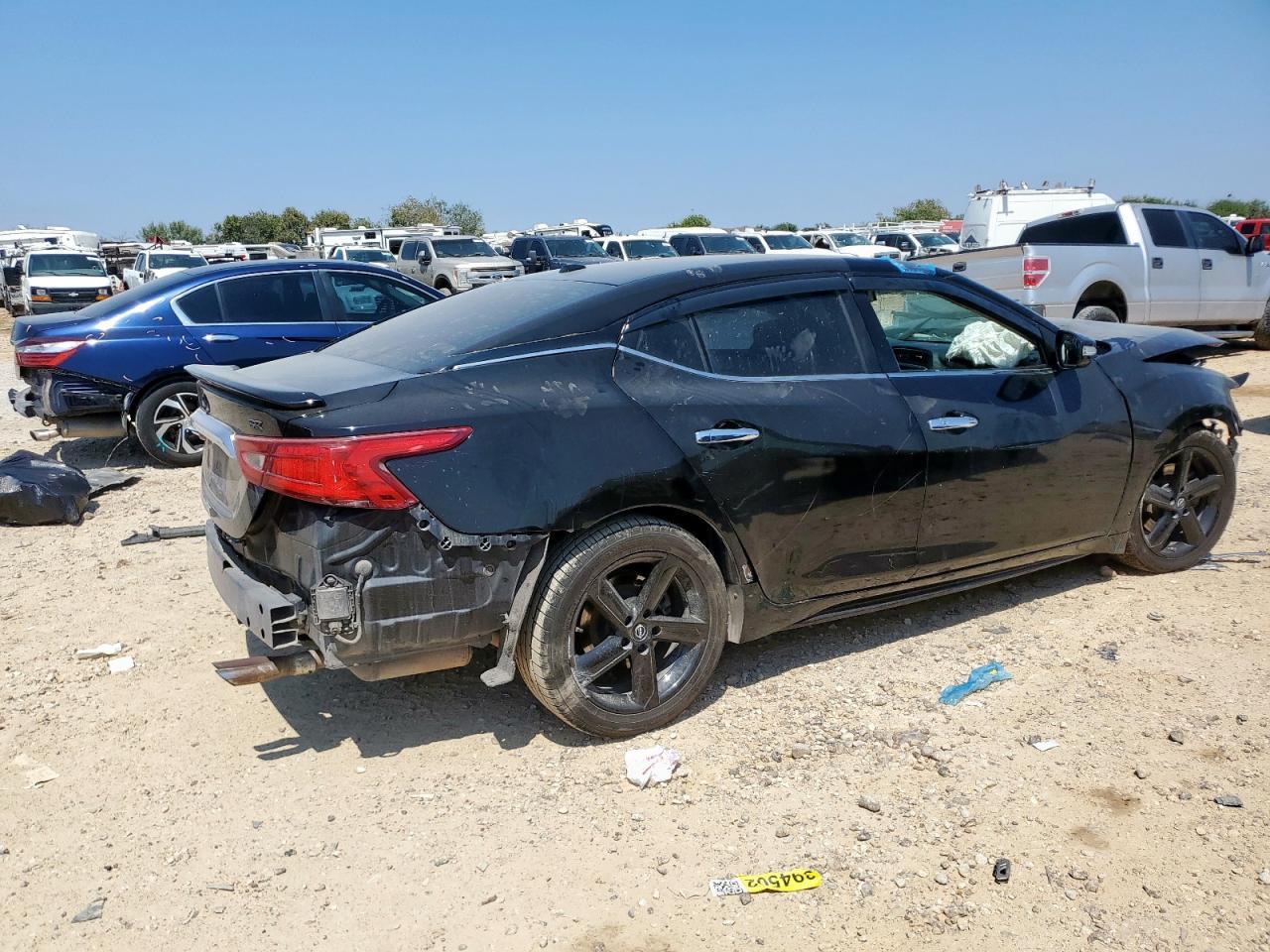 2017 NISSAN Maxima