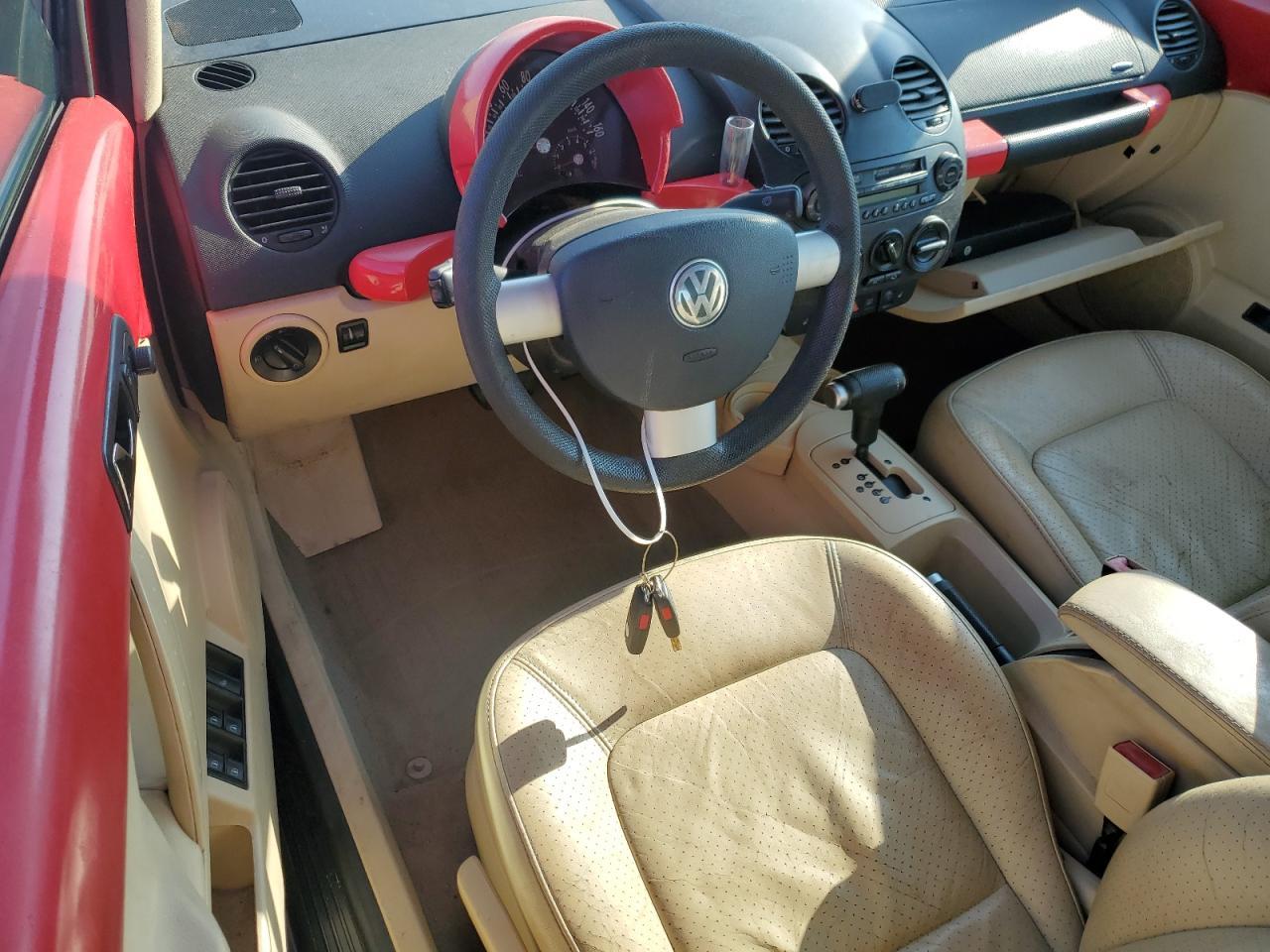 2004 VOLKSWAGEN Beetle