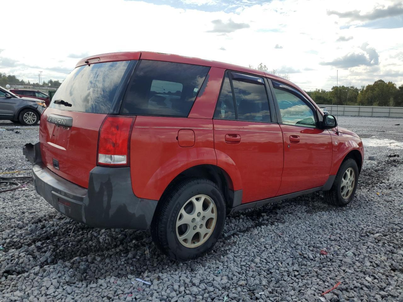2004 SATURN Vue