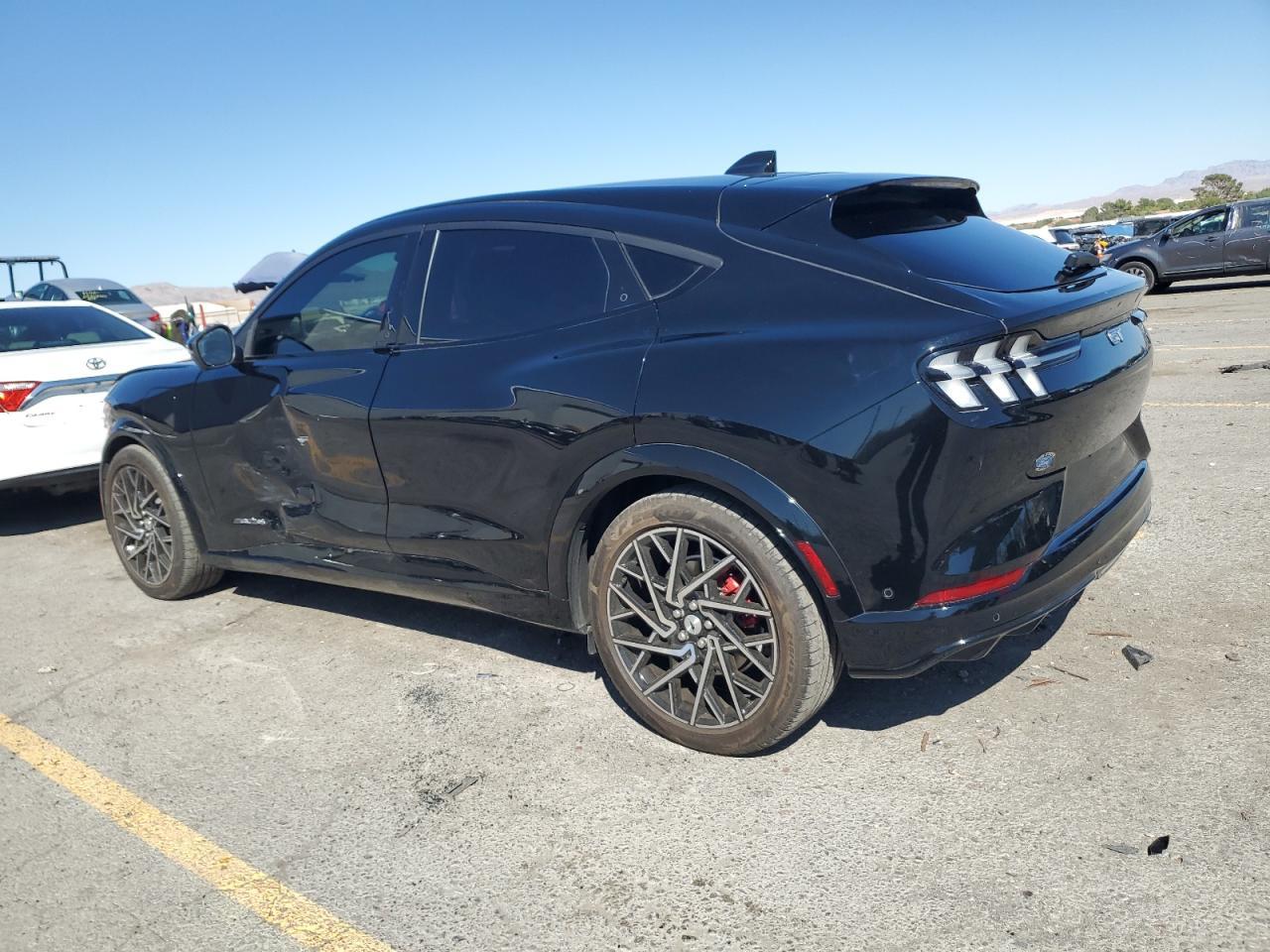 2022 FORD Mustang Mach-E