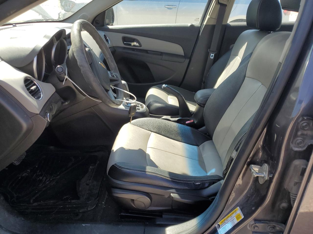 2011 CHEVROLET CRUZE