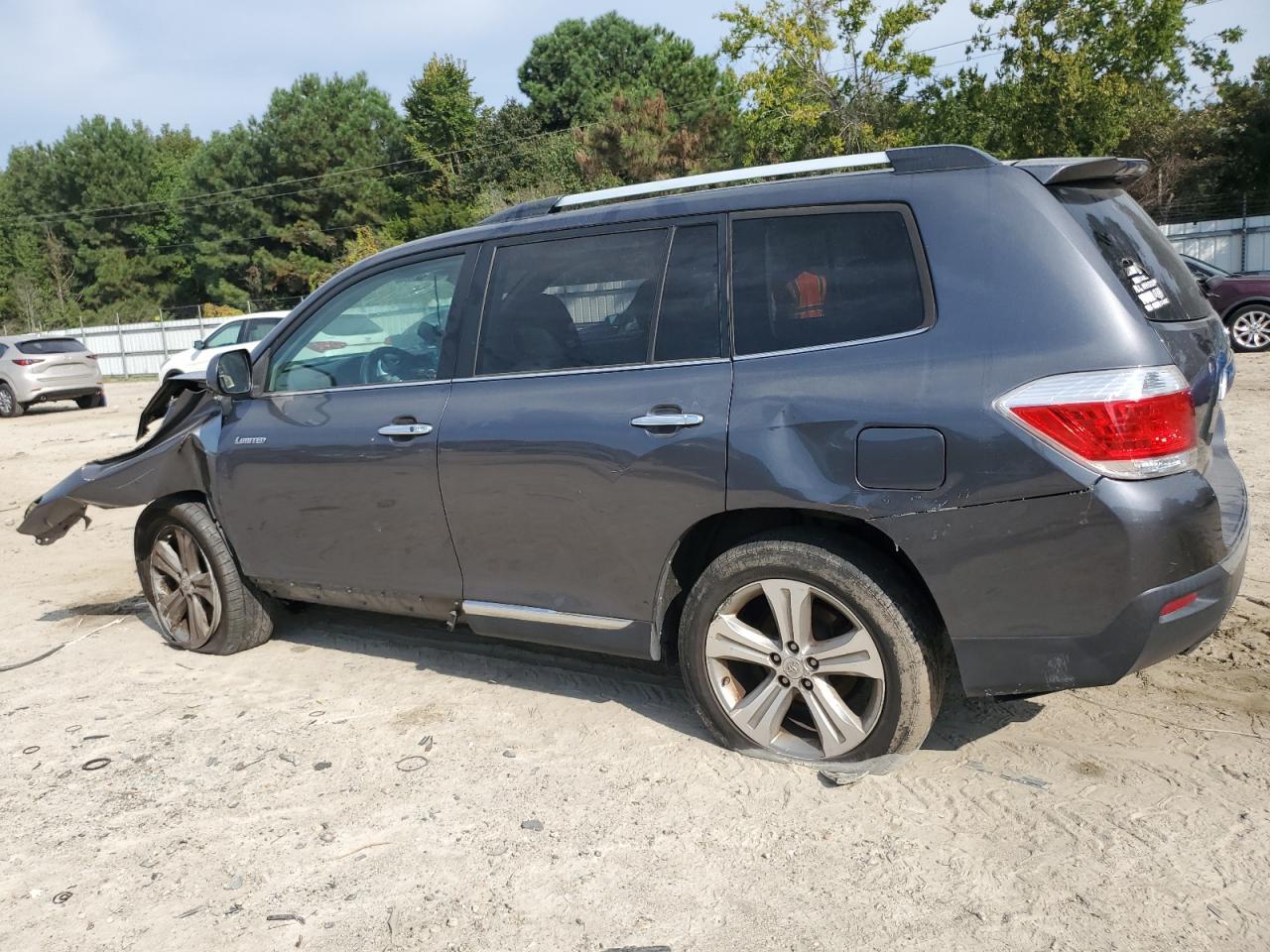 2013 TOYOTA HIGHLANDER