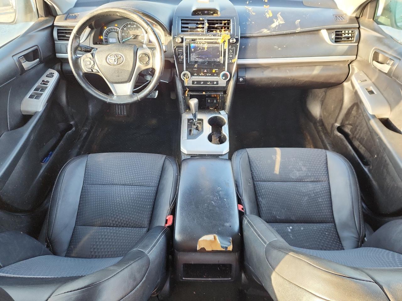 2014 TOYOTA CAMRY