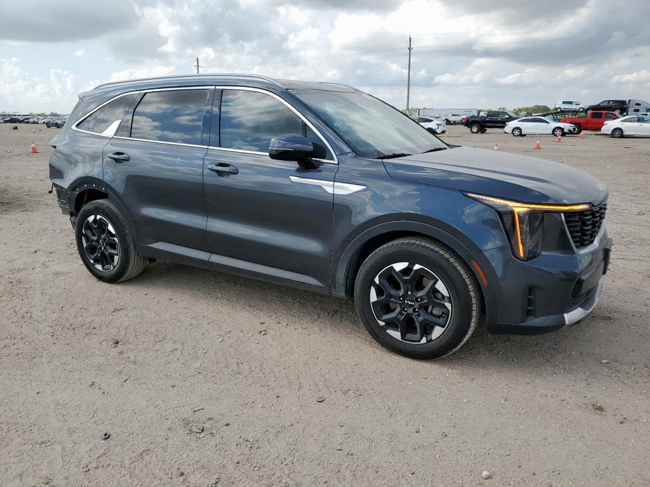 2024 KIA SORENTO