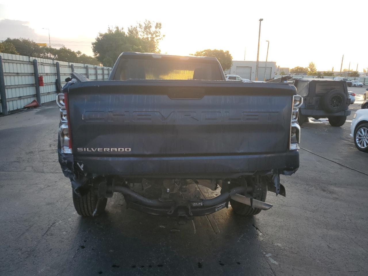 2021 CHEVROLET Silverado
