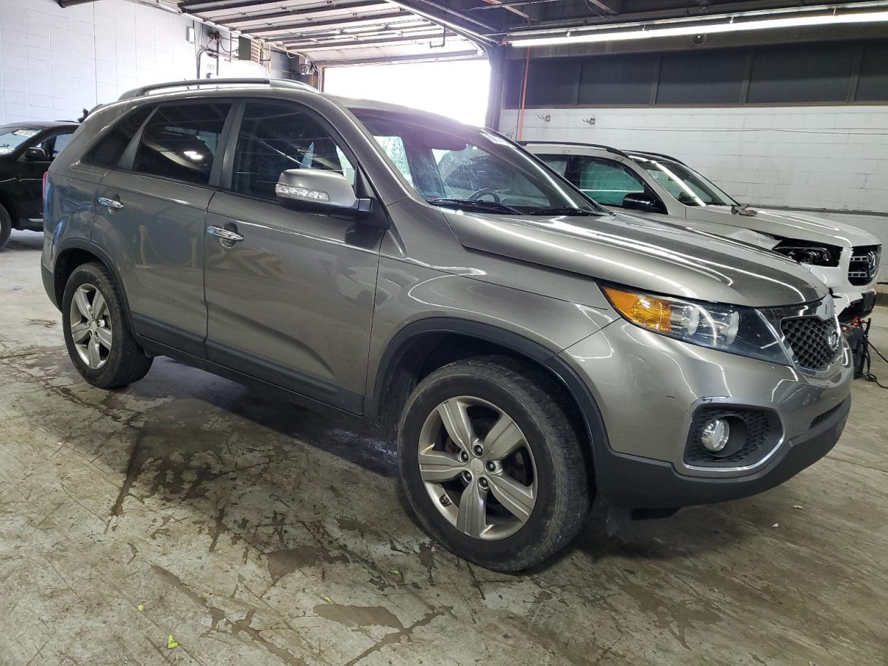 2013 KIA SORENTO