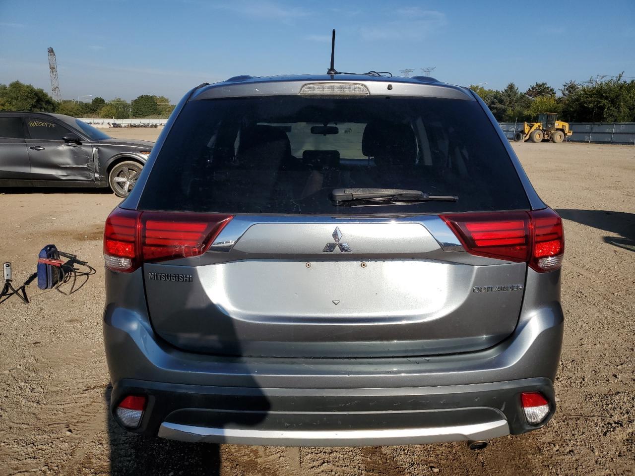 2016 MITSUBISHI outlander