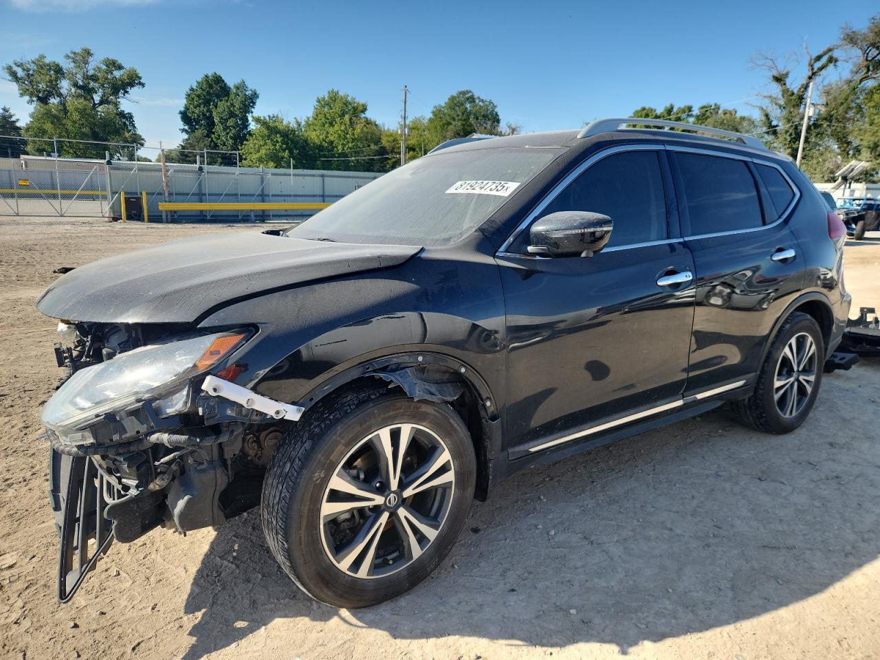 2017 NISSAN ROGUE