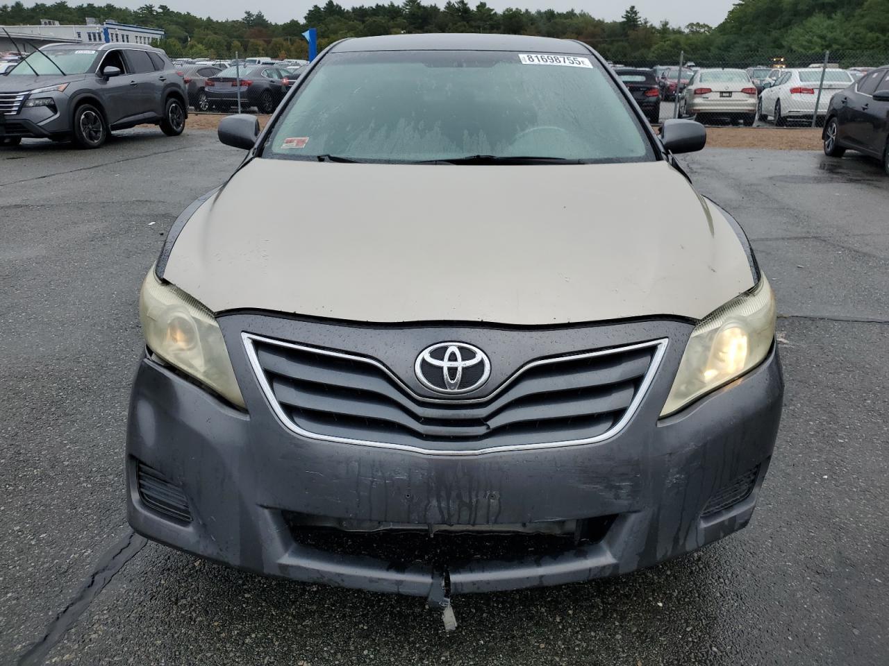2011 TOYOTA CAMRY
