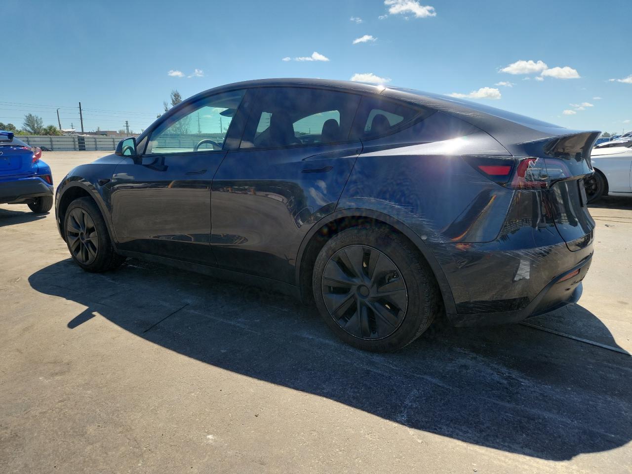 2024 TESLA MODEL Y