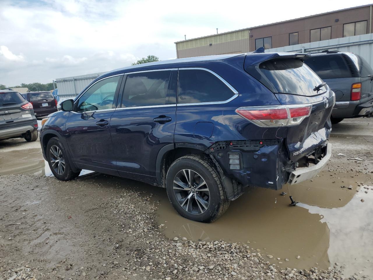 2016 TOYOTA HIGHLANDER