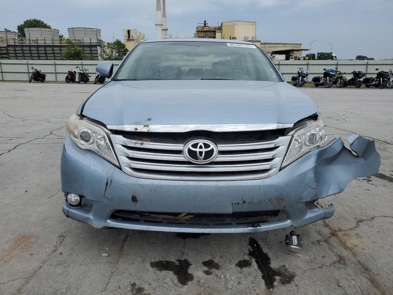 2011 TOYOTA Avalon