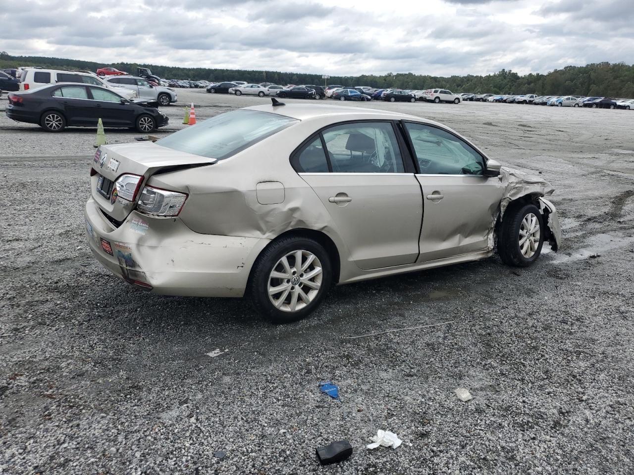 2013 VOLKSWAGEN JETTA