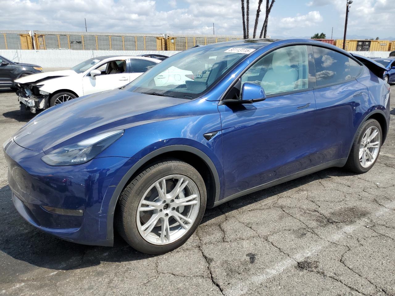 2024 TESLA MODEL Y