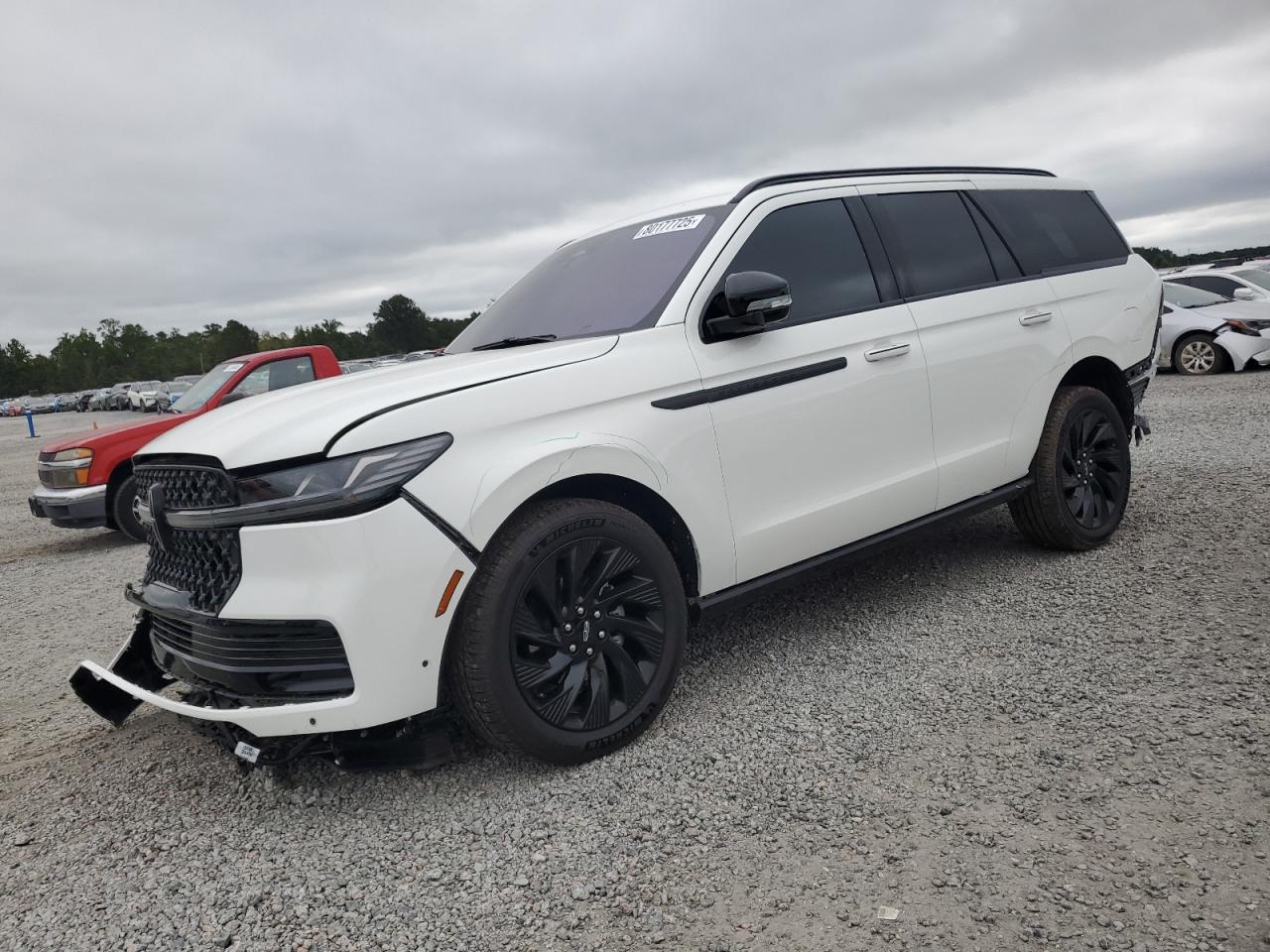 2025 LINCOLN Navigator