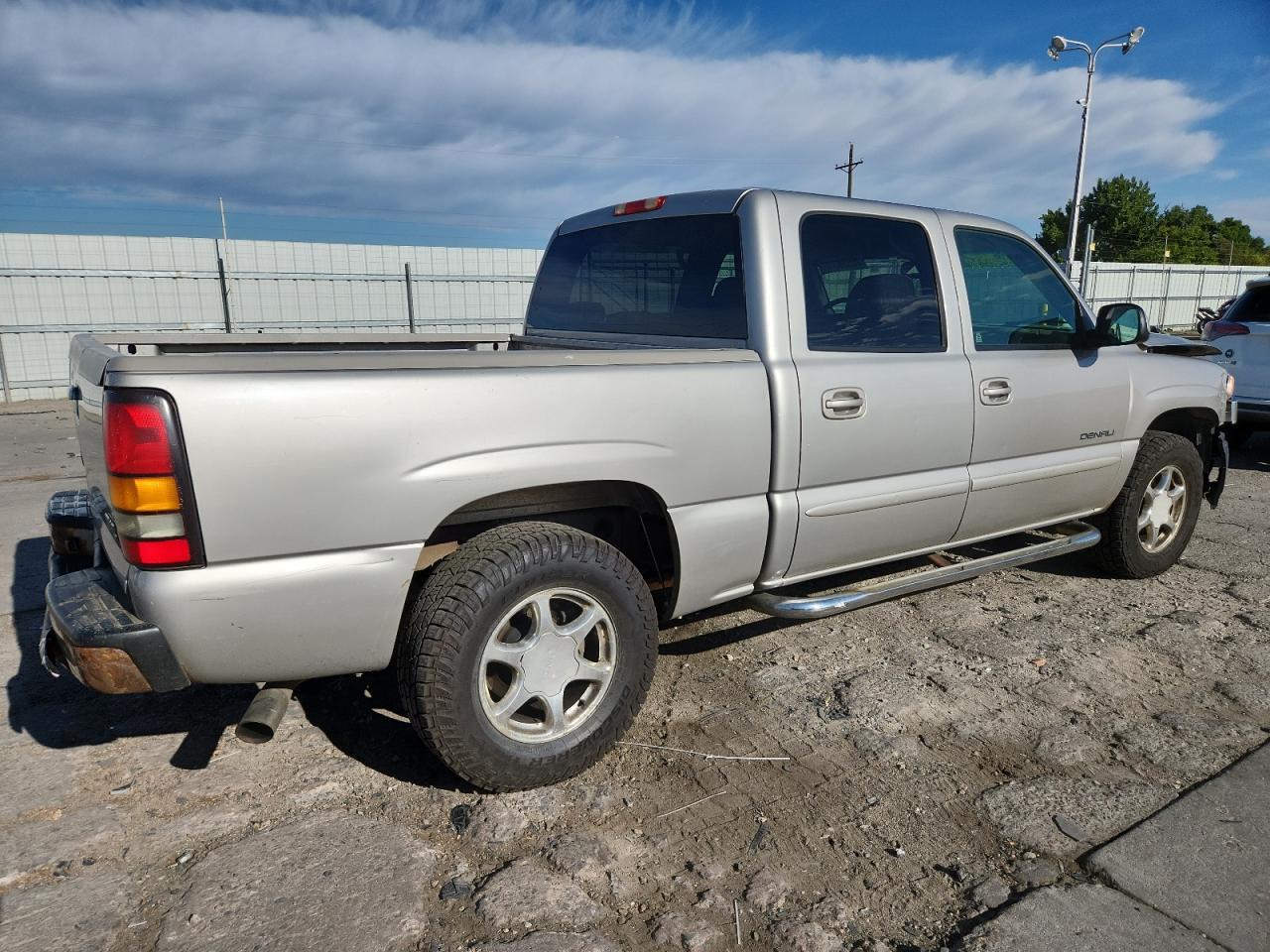 2005 GMC Sierra